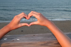 hand heart